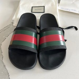 Men’s Gucci slides size 9